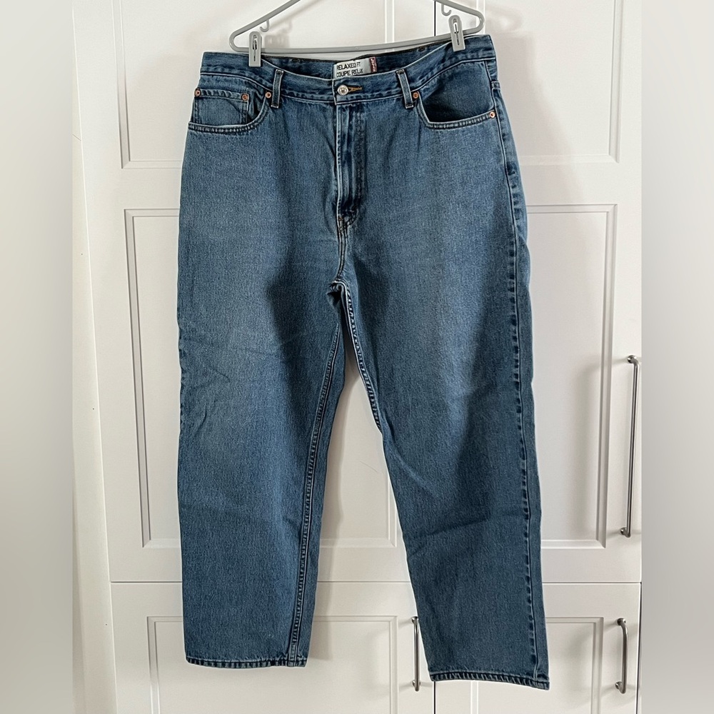 Classic Levi’s Blue Denim Jeans size 42/32